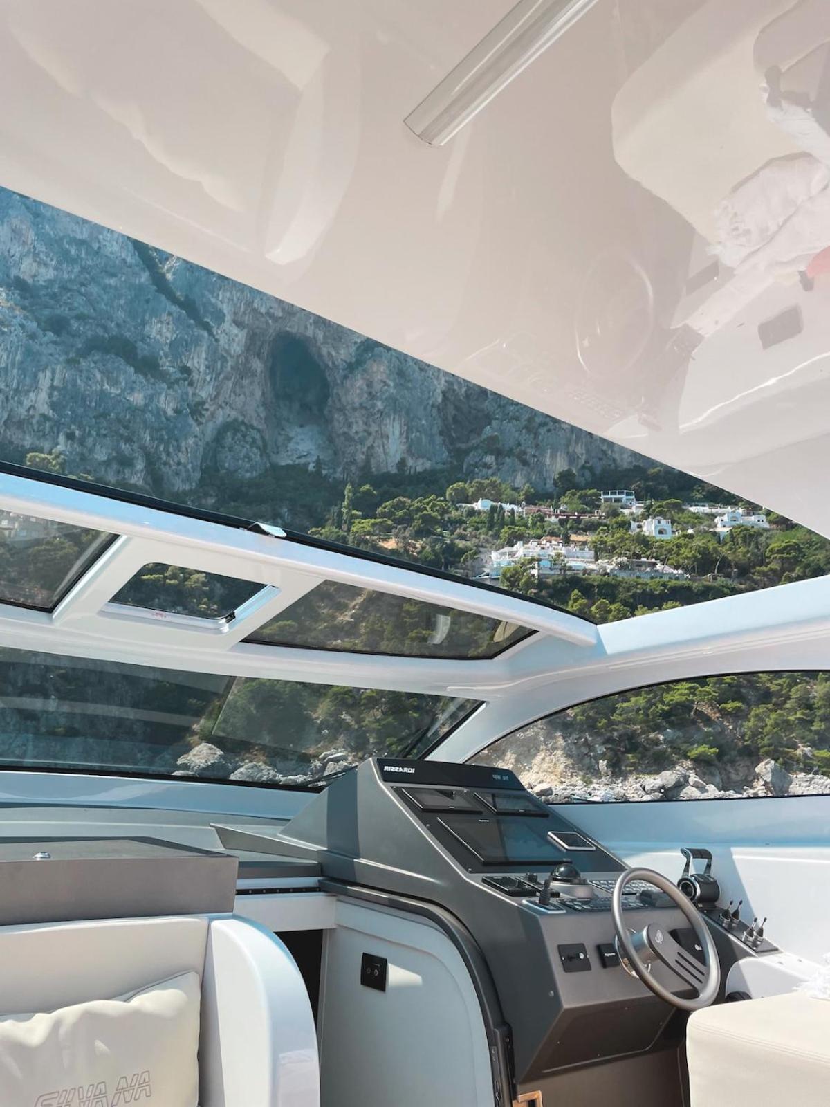 Botel Luxury Private Yacht Amalfi
