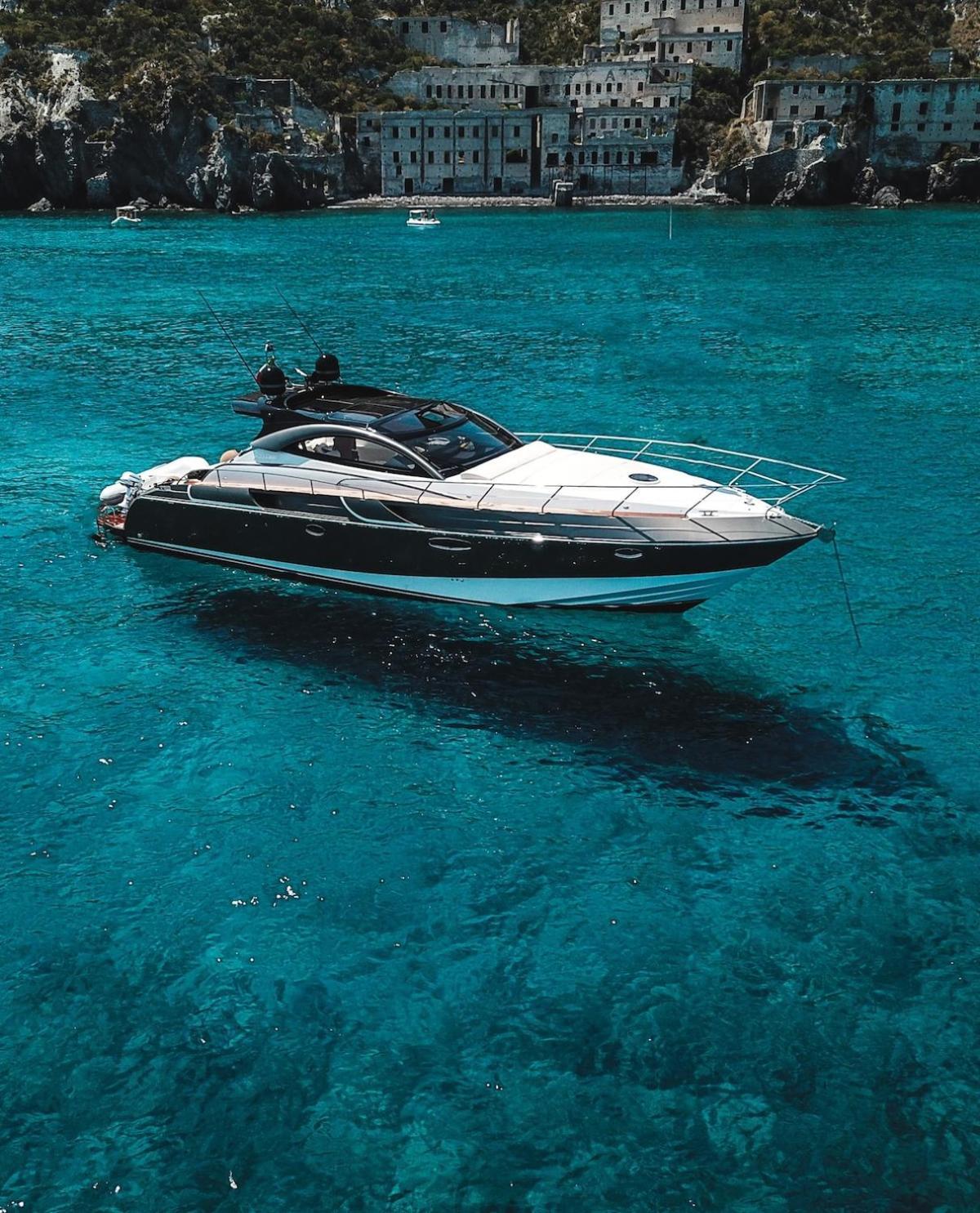 Luxury Private Yacht