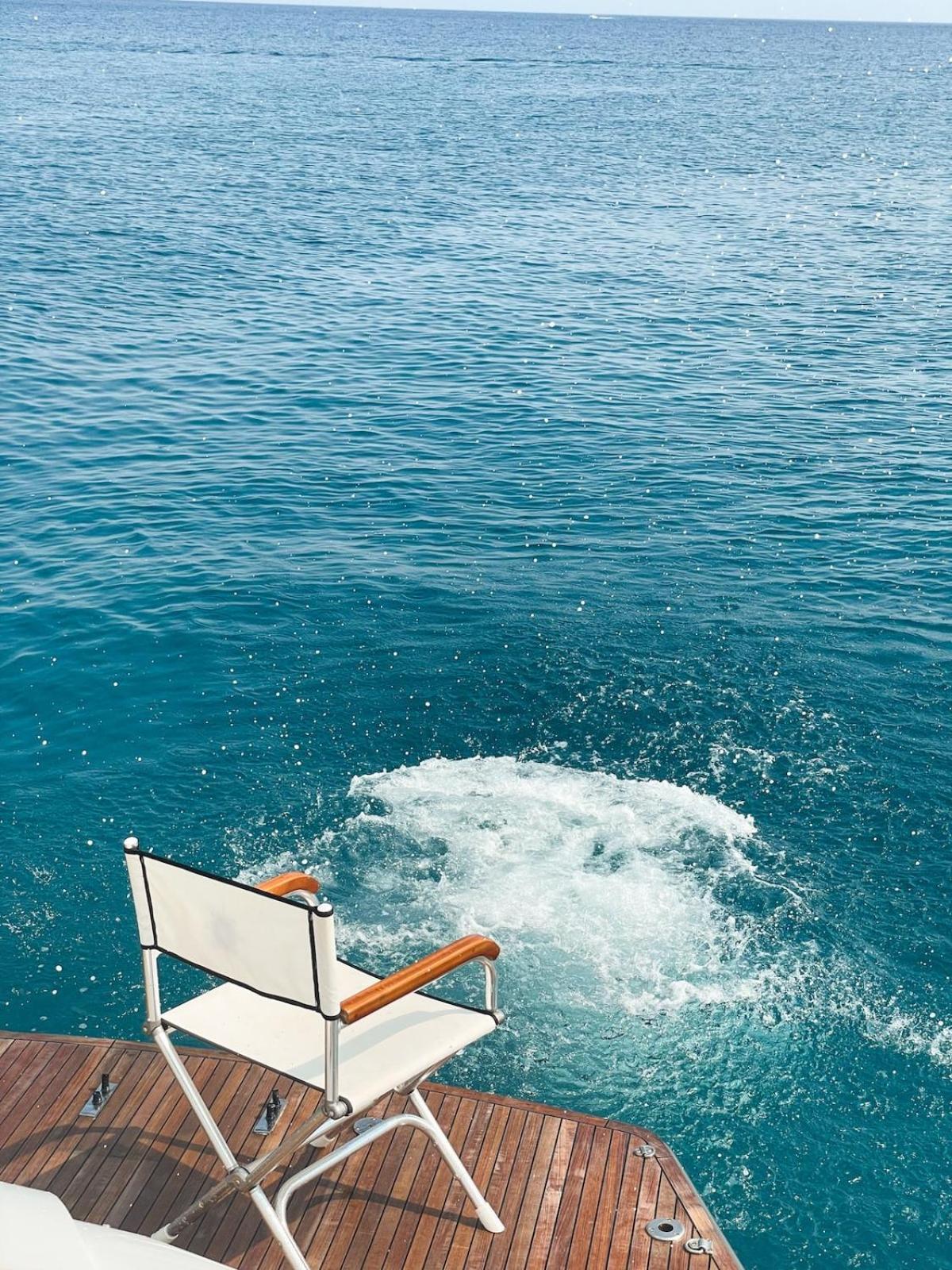 Luxury Private Yacht Botel